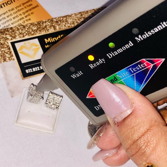 Real diamond earrings for men, not lab made not c not fake, huge sale, best gift - Picture 5 of 9